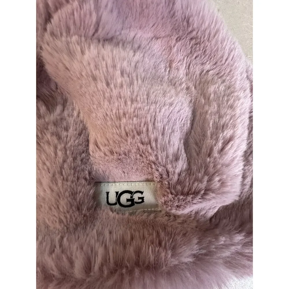 UGG KIDS FAUX FUR BEANIE WITH POM POM PINK 2-4 Yrs